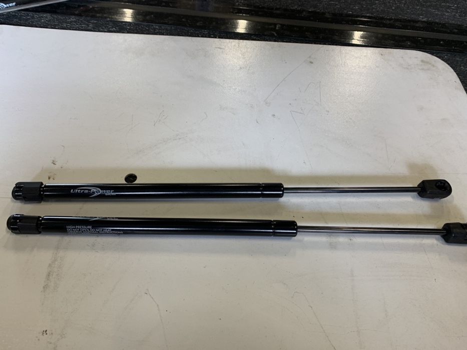 Ford f150 amortyzatory maski silowniki 2 szt nowe