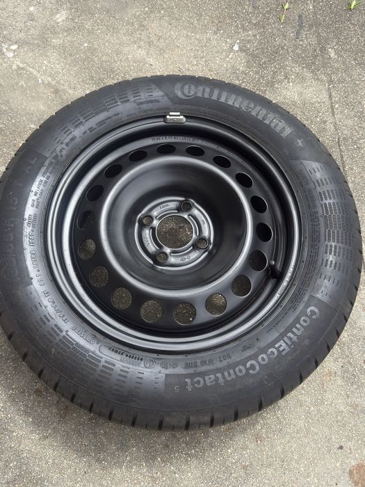 Roda com pneu 185/65 R15