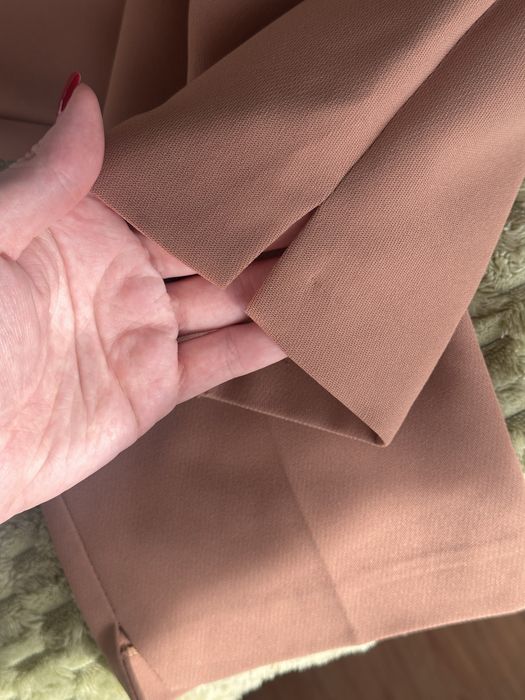 Класичні брюки розмір М кемел