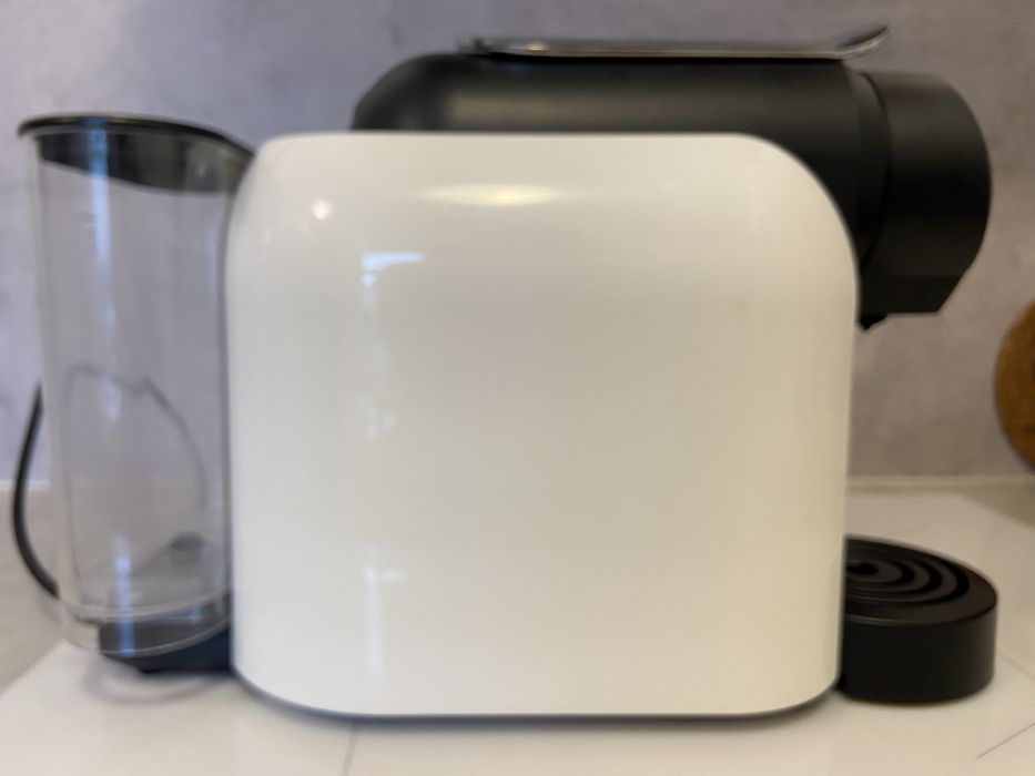 Ekspres do kawy na kapsułki Delta Q Milk Qool Evolution