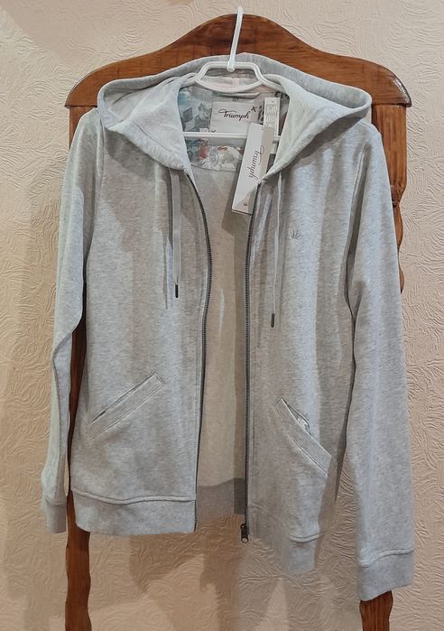 Спортивна кофта TRIUMPH