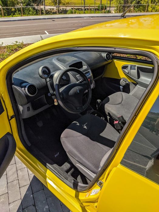 Peugeot 107 – 188.000 km – Económico e ideal para cidade