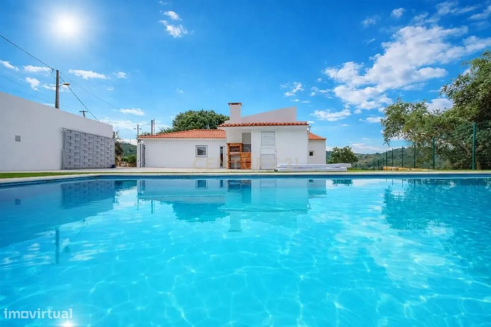 Moradia T5 com piscina - Rio Maior