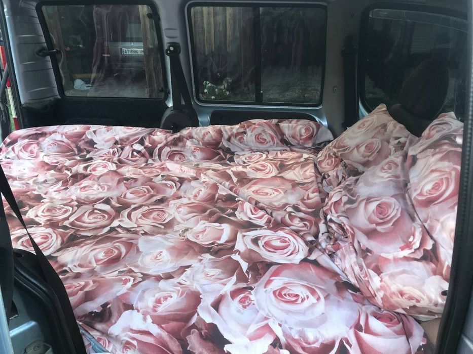 Продам сімейний автомобіль фіат добло
