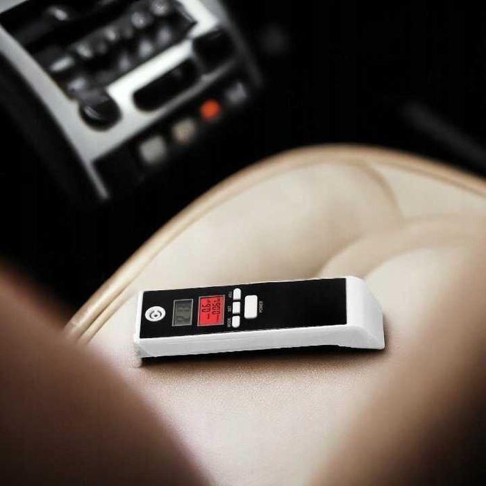 Alkomat BEZUSTNIKOWY KIESZONKOWY Precyzyjny. Super PREZENT. Termometr