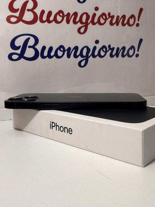 Iphone 13 93% baterii