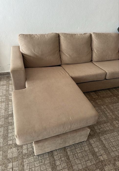 Sofá Chaise Longue Semi-Novo – Como Novo | Muito Confortável e Elegante