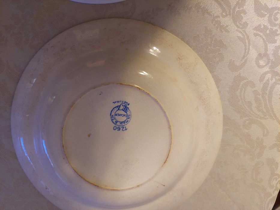 Pratos antigos Sacavém, Vista Alegre e Maastricht