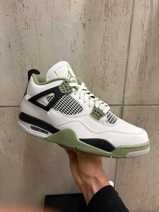 nowy z pudełkiem Jordan 4 retro Seafoam R.42