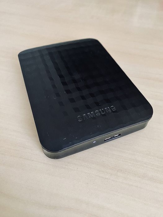 Samsung M3 Portable 2TB (Внешний накопитель)
