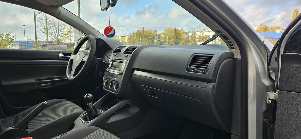 Volkswagen Golf 2009 рік 1.9 дизель для військових