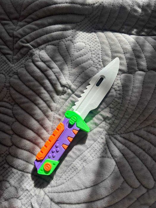 Ігровий ніж з Валоранту [Valorant knife]