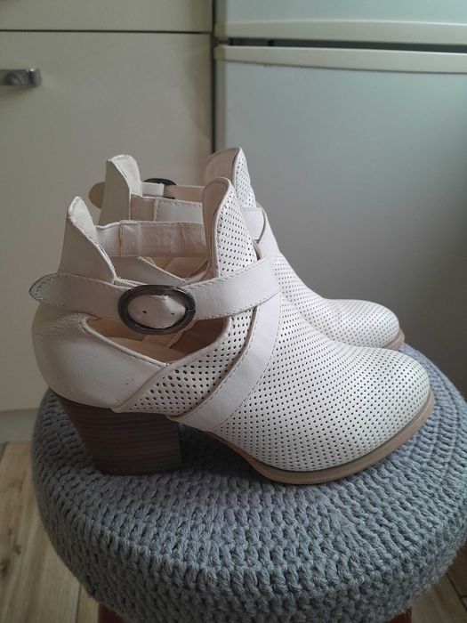 Botki buty białe 37