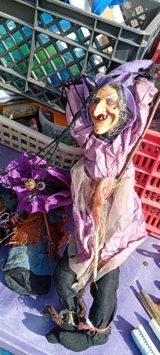 Conjunto de bruxas para despachar