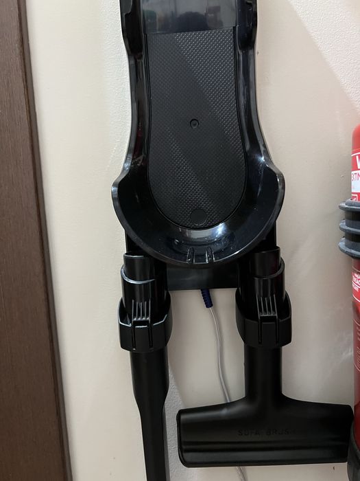 Aspirador vertical Rowenta Air Force