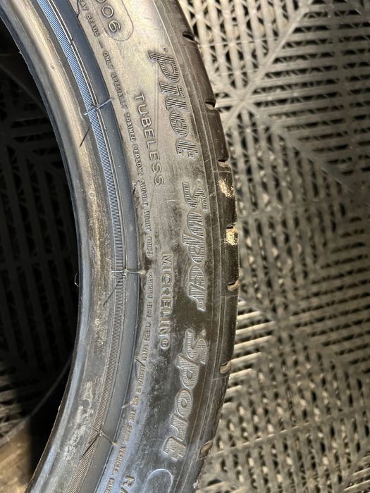 255/40r19 Michelin