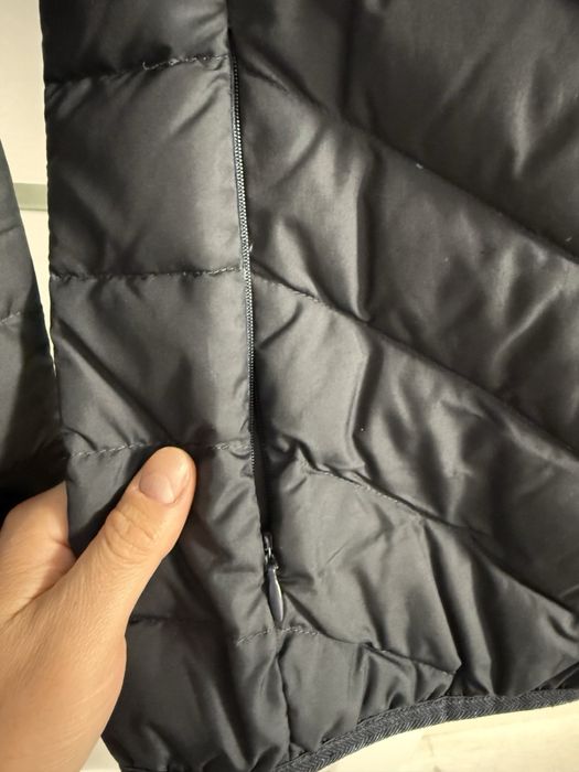 Продам куртку Armani пух перо