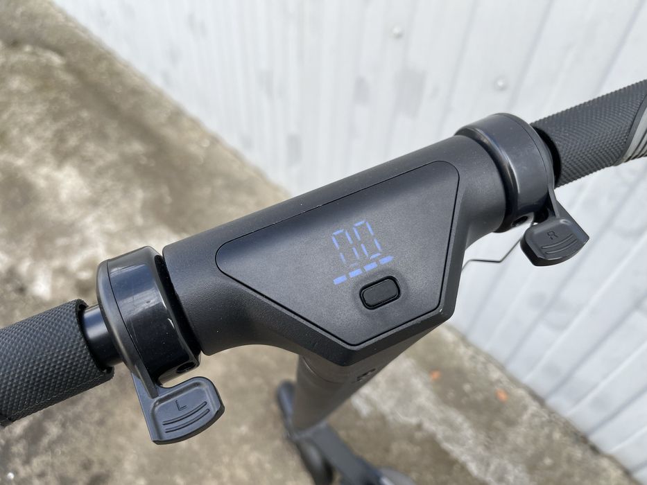 Електросамокат Eljet E-210