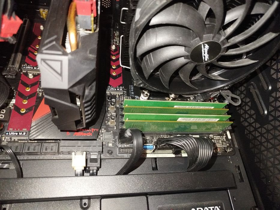 Komputer Gamingowy i7 7700K 4x4,5 GHz