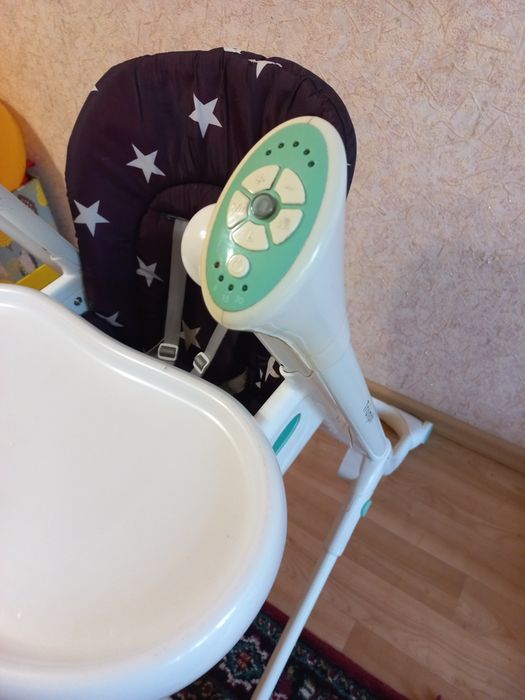 Стульчик-качеля для кормления