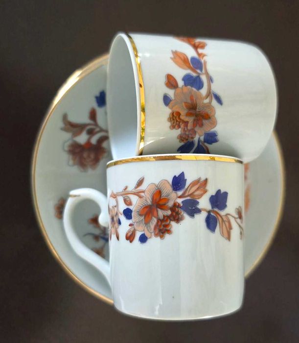 Duas chávenas de café Imari