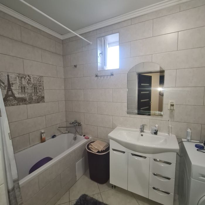 Продається чудовий сімейний будинок в м.Берегове.