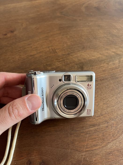 Canon PowerShot A560