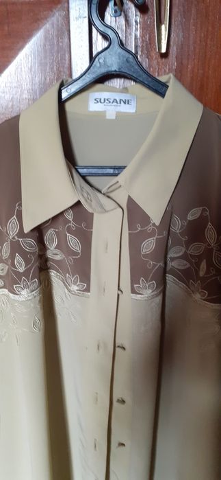 Camisas  e camiseiros  vários  padrões