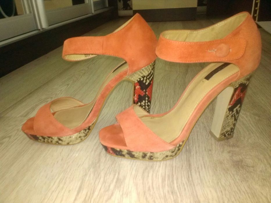 Босоніжки 37 розмір