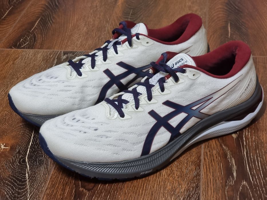 Оригінал 100% чоловічі кросівки asics gt 2000 11 euro 48