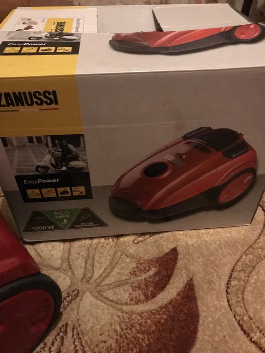 Пилесос / Пилосмок Zanussi