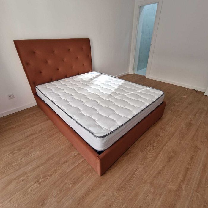 Camas de Casal Estofadas de Luxo 199€ Disp. em Várias Cores! 190x140m!