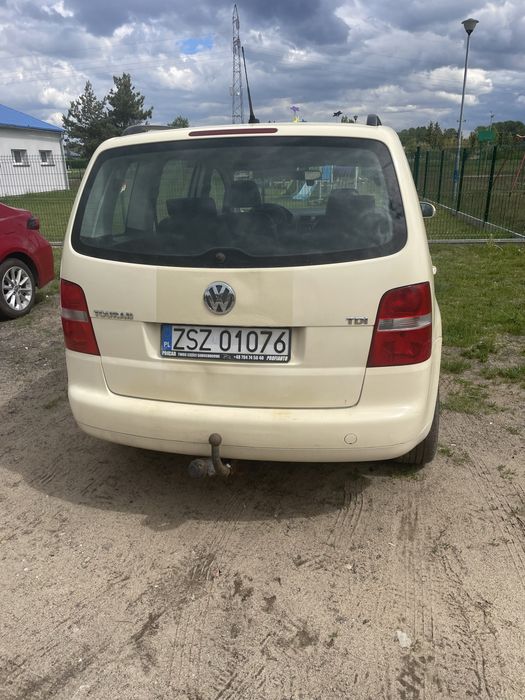 Volkswagen Touran 2006 rok1.9 tdi 105 km
