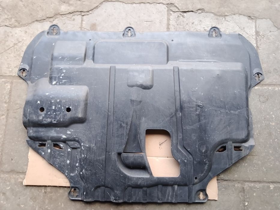 Продам зашиту двигателя Ford