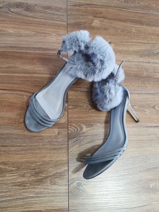 Buty na obcasie sandały na szpilce szpilki sandałki Reserved 37