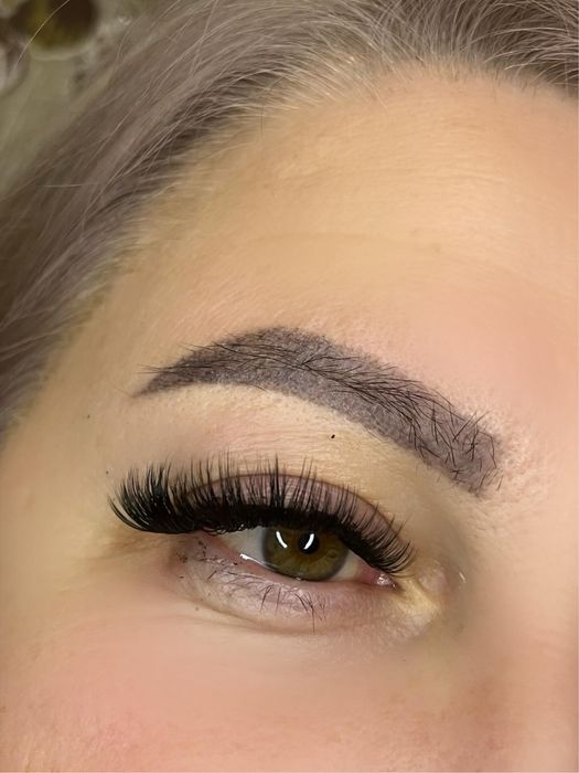 Моделі на бровки