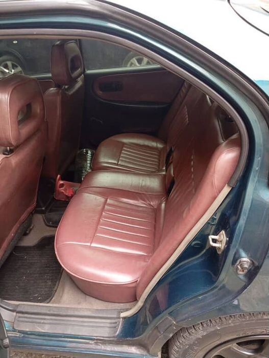 Нісан прімера 2.0