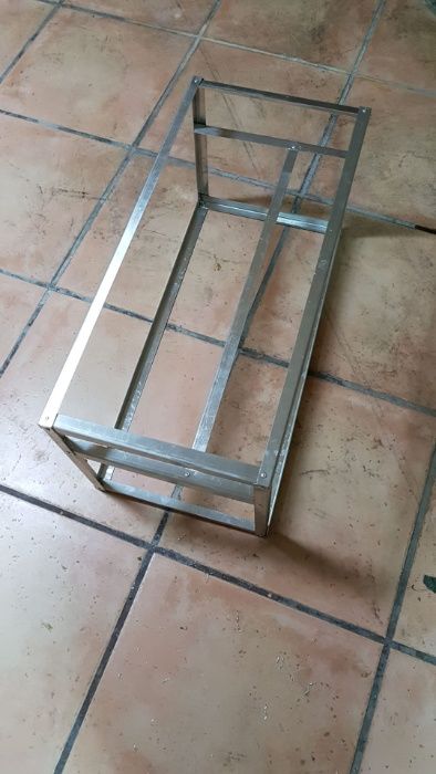 Rig frame structure for mining64284555430402124