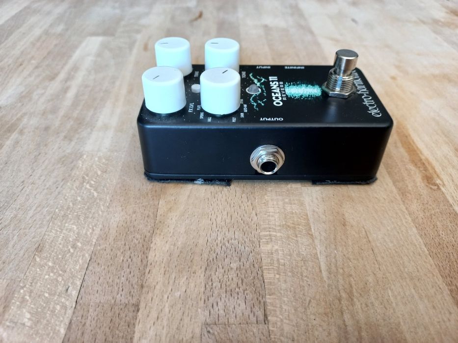 Electro Harmonix EHX Oceans 11 Reverb