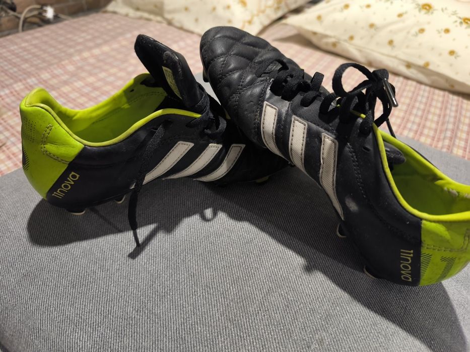 Chuteiras/Botas futebol (Tamanhos e preços na descrição)