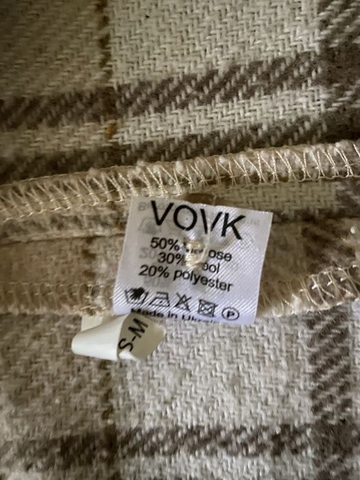 Стильное теплое пальто VOVK. В составе шерсть