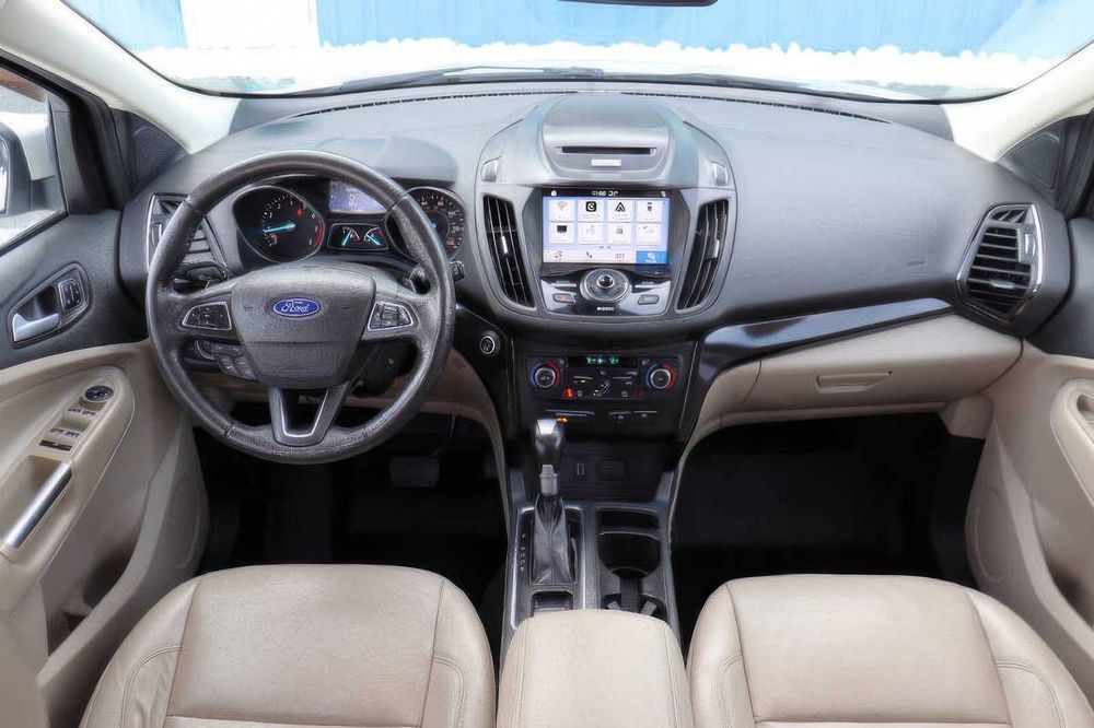 Ford Escape Titanium      2017