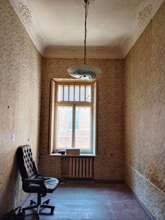 2 комнаты в коммунальной квартире