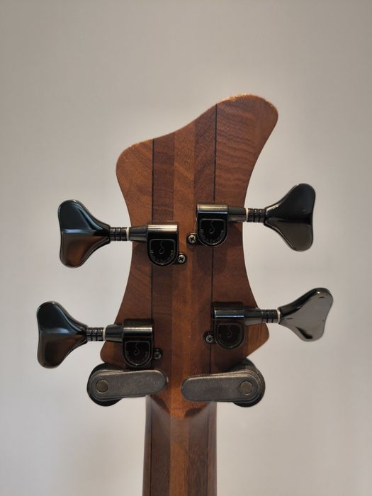 Gitara basowa Mayones BE4