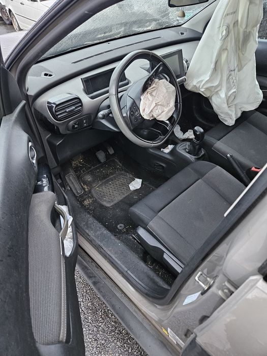 Citroën C4 Cactus 1.6 BlueHDi de 2016 para peças