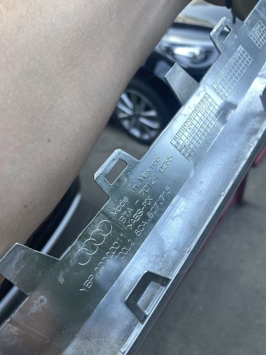 Обод решетки audi q5 80a 2019 хром