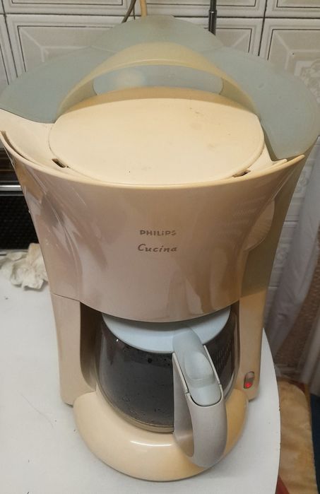 Máquina de Café Filtro PHILIPS HD7524 (10 Chávenas)