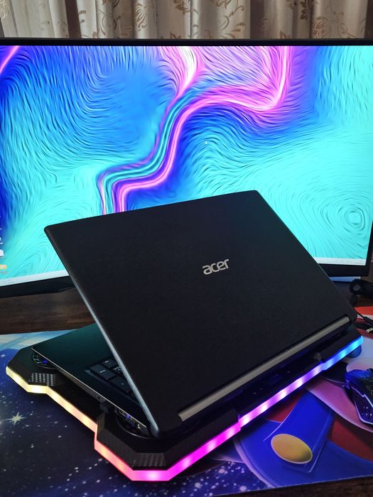 Ігровий ноутбук Acer Aspire / Radeon RX 540 2GB / SSD+HDD