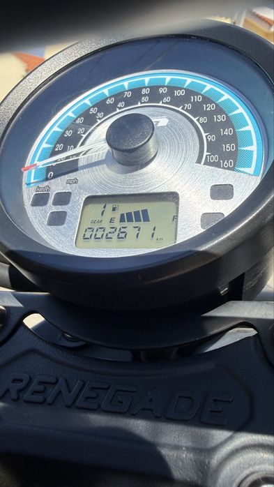 UM Renegade Vegas 125cc de 2021. Praticamente nova. 2700 kms