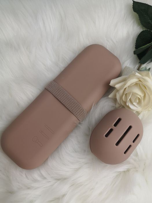 Etui na pędzle do makijażu i etui case na gąbeczkę zestaw Sinsay nowy